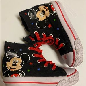 Mickey Toddler Size 8 Sneakers - Zipper on Side - Unisex